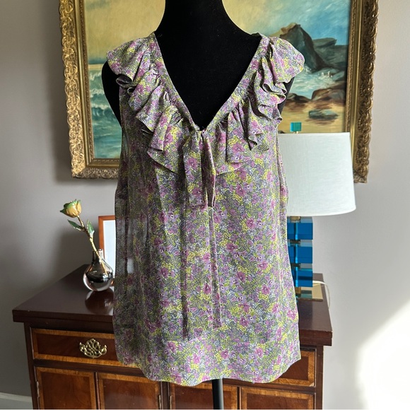 fei Floral Ruffle V-Neck Top - Picture 1 of 5